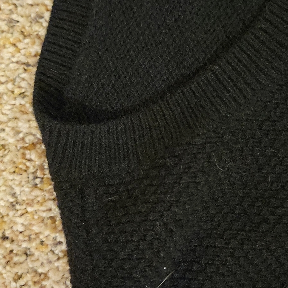 Solid Black Knit GAP Sweater - S - Picture 3 of 5